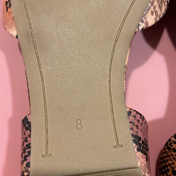 Old Navy Snake Print Flats - Picture 3 of 3